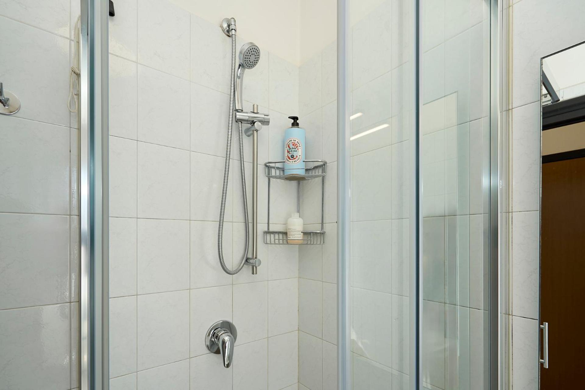 Appartamento -Luminosa 5 Stars With Balcony- Wifi Netflix 15 Minutes From Duomo Milano Esterno foto