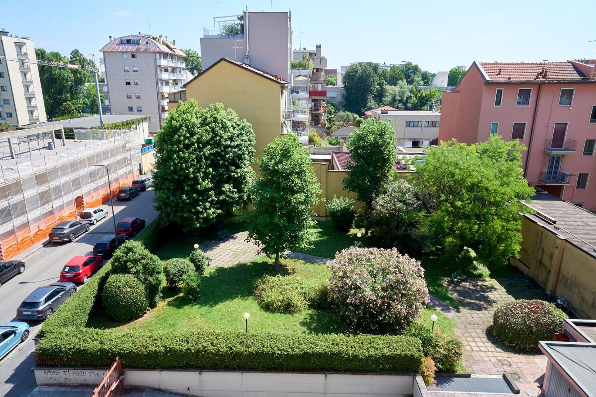 Appartamento -Luminosa 5 Stars With Balcony- Wifi Netflix 15 Minutes From Duomo Milano Esterno foto