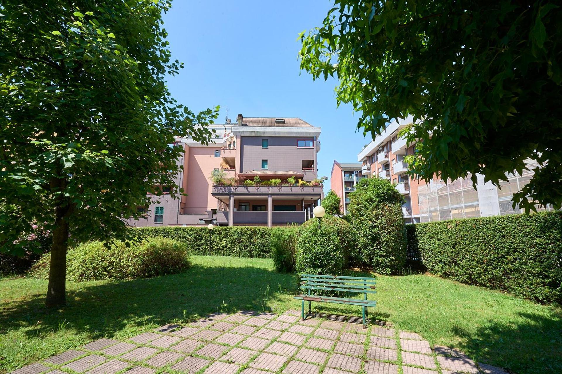 Appartamento -Luminosa 5 Stars With Balcony- Wifi Netflix 15 Minutes From Duomo Milano Esterno foto